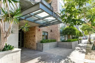 Photo #1: 2600203 Listing 