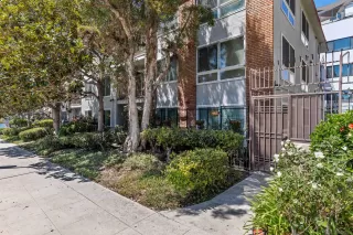 Photo #1: 260020309 Listing
