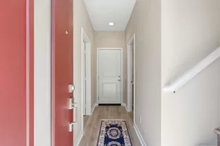 Photo #3: 260020352 Listing