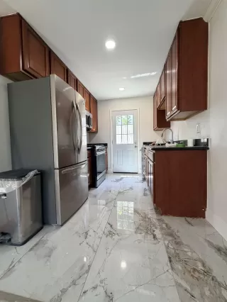 Photo #1: 260020387 Listing