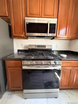 Photo #2: 260020387 Listing