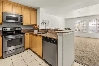 Photo #2: 260020388 Listing