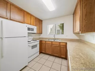 Photo #6: 260020419 Listing