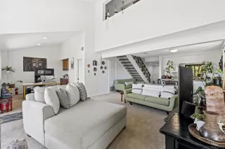 Photo #6: 260020438 Listing