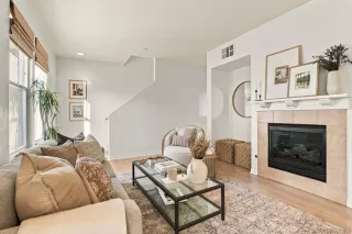 Photo #4: 260020450 Listing