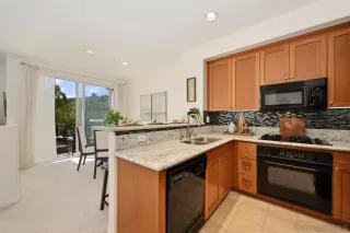 Photo #1: 260020460 Listing