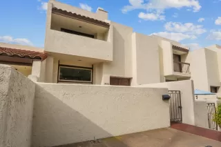 Photo #5: 260020485 Listing
