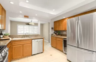 Photo #4: 260020496 Listing