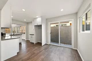 Photo #4: 260020498 Listing