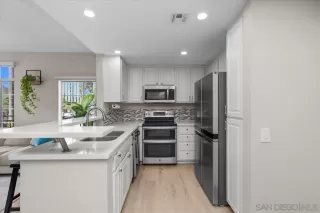 Photo #4: 260020531 Listing