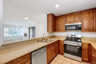Photo #2: 260020539 Listing