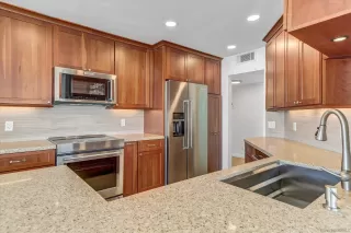 Photo #6: 260020546 Listing 