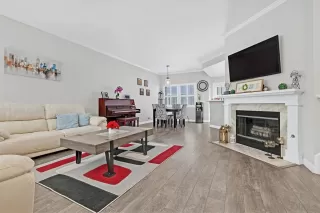 Photo #5: 260020571 Listing