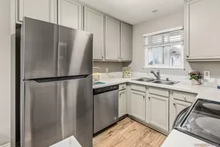 Photo #3: 260020574 Listing