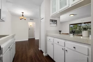 Photo #6: 260020599 Listing
