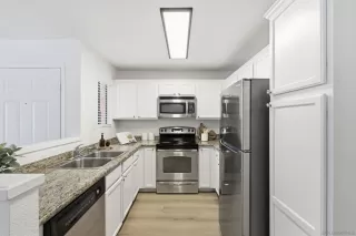 Photo #5: 260020639 Listing