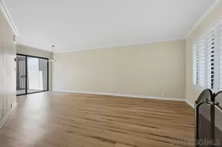 Photo #3: 260020674 Listing
