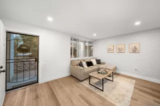 Photo #4: 260020708 Listing