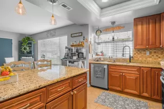 Photo #3: 260020715 Listing