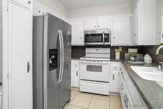 Photo #4: 2600211 Listing 