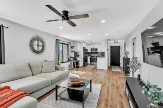 Photo #2: 2600216 Listing 