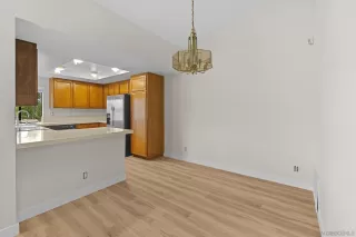 Photo #6: 2600240 Listing 