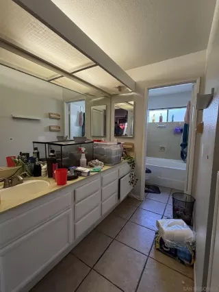 Photo #5: 2600242 Listing 