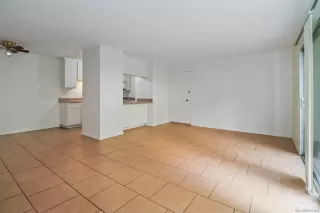 Photo #5: 2600247 Listing 