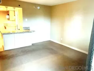 Photo #4: 2600250 Listing