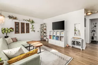 Photo #4: 2600251 Listing