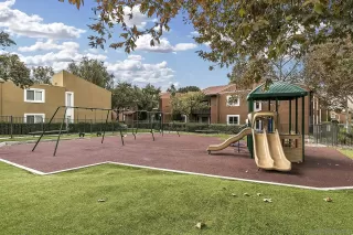 Photo #5: 2600299 Listing 