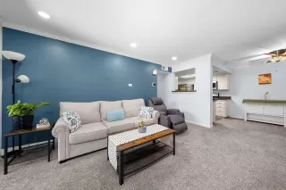 Photo #4: 2600303 Listing 