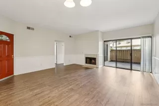 Photo #6: 2600305 Listing