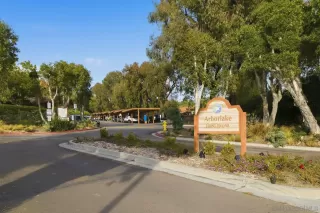 Photo #1: 2600307 Listing