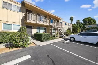 Photo #1: 2600338 Listing 