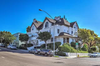 Photo #3: 2600374 Listing 