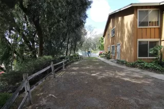 Photo #4: 2600394 Listing 