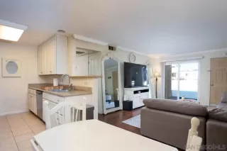 Photo #1: 2600399 Listing 