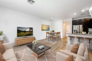 Photo #5: 2600405 Listing 