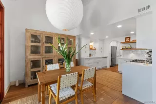 Photo #5: 2600406 Listing 