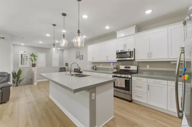 MLS: 2600409 Condo For Sale