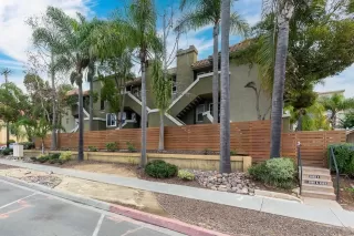 Photo #1: 2600415 Listing 