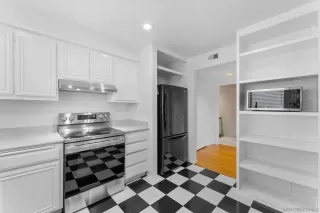 Photo #6: 2600421 Listing 