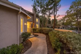 Photo #1: 2600452 Listing