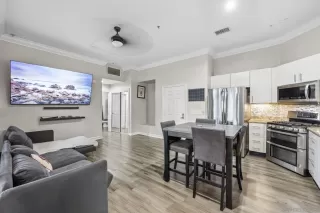 Photo #5: 2600465 Listing 