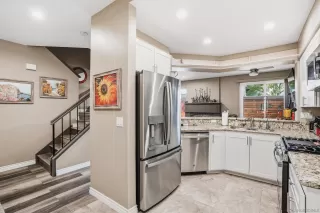 Photo #4: 2600469 Listing 