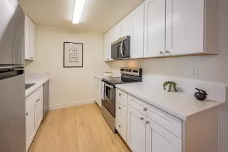 Photo #5: 2600482 Listing 