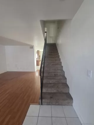 Photo #2: 2600572 Listing