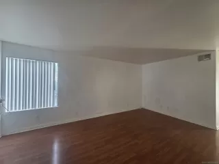 Photo #3: 2600572 Listing