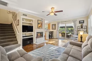 Photo #2: 2600587 Listing